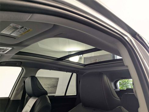 New 2026 Toyota Grand Highlander AWD image 13