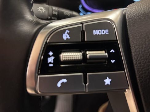 Used 2023 Kia Telluride LX image 27