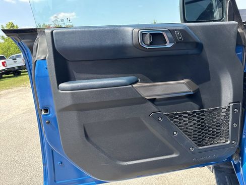 Used 2021 Ford Bronco Outer Banks AWD/4WD image 10
