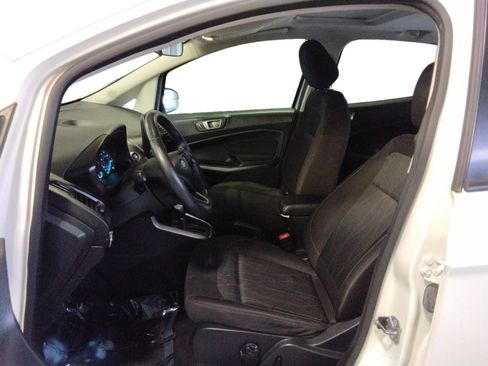 Used 2020 Ford EcoSport SE image 9