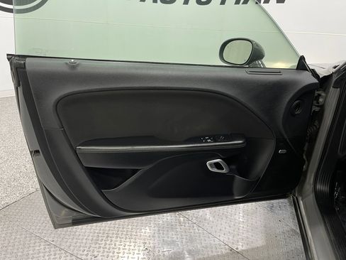Used 2017 Dodge Challenger R/T w/ Driver Convenience Group image 14