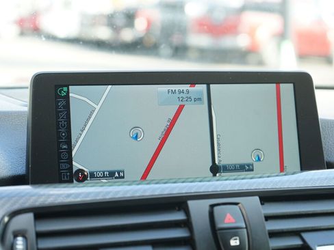 Used 2015 BMW M4 Coupe image 20