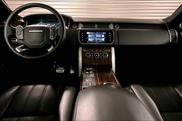 Used 2016 Land Rover Range Rover Supercharged AWD/4WD image 18