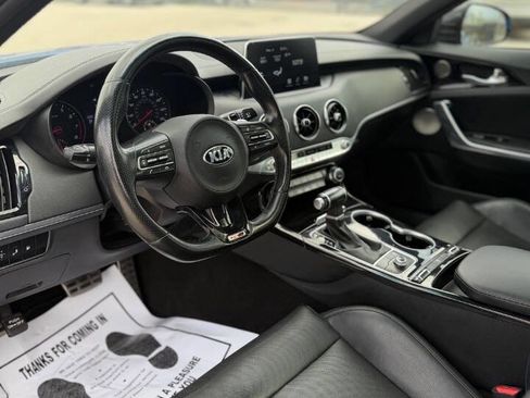 Used 2020 Kia Stinger GT-Line w/ Sun & Sound Package RWD image 9
