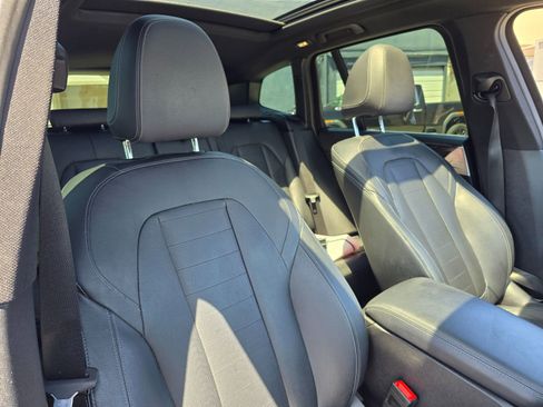 Used 2020 BMW X3 xDrive30i w/ Premium Package AWD/4WD image 11