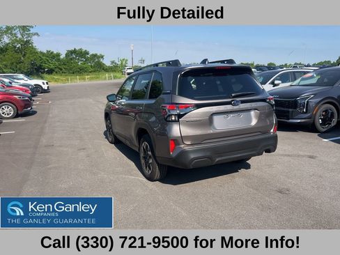 Used 2025 Subaru Forester Premium w/ Convenience Package #1 AWD/4WD image 7