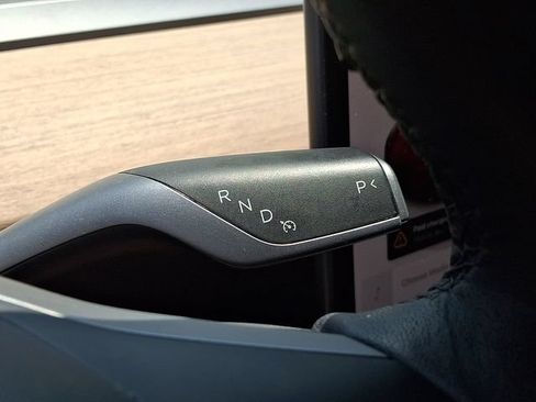Used 2023 Tesla Model Y Long Range AWD/4WD image 15