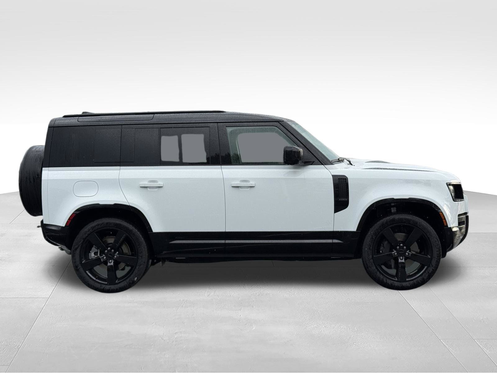 New 2026 Land Rover Defender 110 X-Dynamic SE AWD/4WD image 7