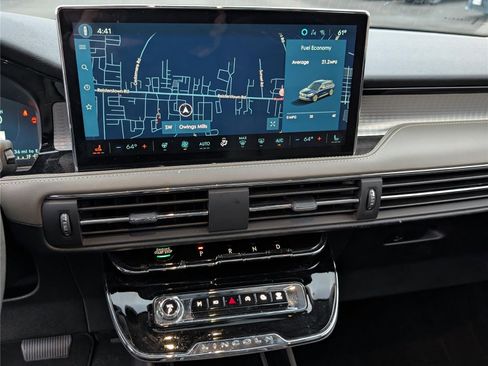 Used 2023 Lincoln Corsair AWD w/ Equipment Group 101A image 26