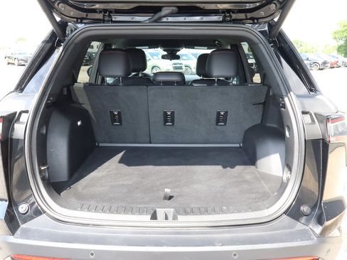 Used 2025 Chevrolet Equinox RS w/ Convenience Package III FWD image 9