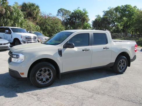 Certified 2024 Ford Maverick XLT image 4