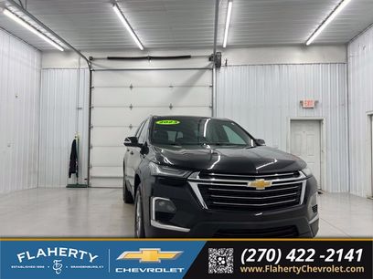 Used 2023 Chevrolet Traverse LT