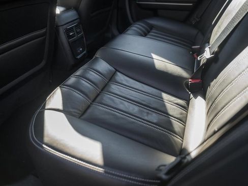 Used 2023 Chrysler 300 S image 18