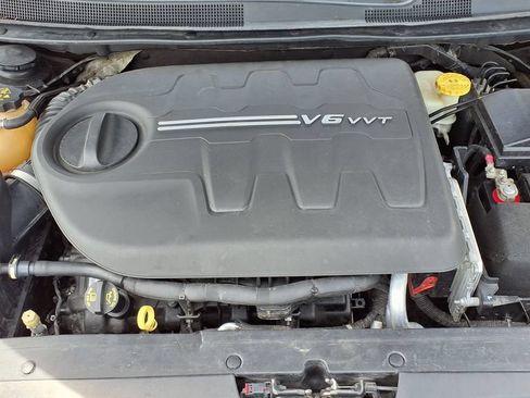 Used 2015 Chrysler 200 C w/ Navigation & Sound Group I FWD image 33
