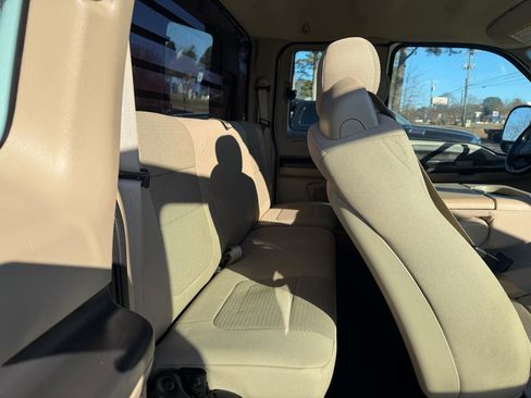 Used 2006 Ford F350 Lariat AWD/4WD image 11