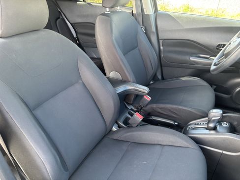 Used 2023 Nissan Kicks S image 10