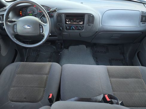 Used 2003 Ford F150 XLT image 14