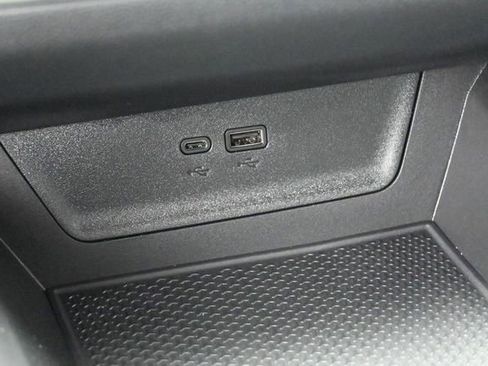 New 2026 Chevrolet Equinox LT w/ Safety and Technology Package FWD image 34