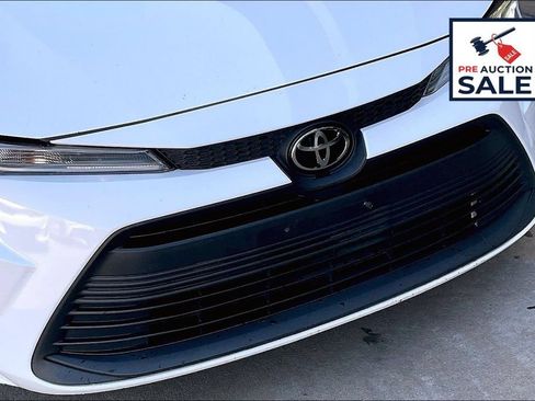 Used 2023 Toyota Corolla LE FWD image 30