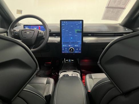 Used 2024 Ford Mustang Mach-E GT image 17