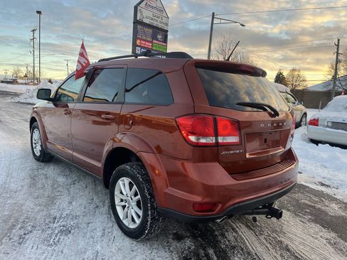 Used 2013 Dodge Journey SXT w/ Convenience Group I image 2
