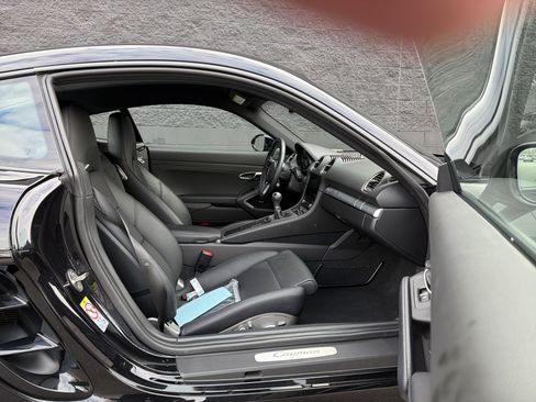 Certified 2025 Porsche 718 Cayman image 26
