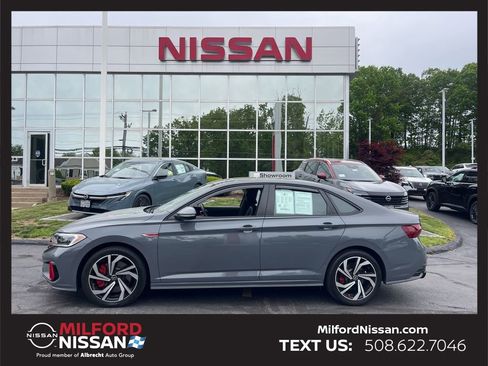 Used 2022 Volkswagen Jetta GLI Autobahn FWD image 2