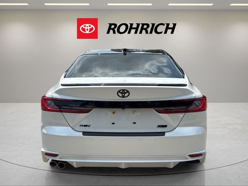 Used 2025 Toyota Camry XSE w/ Premium Plus Package FWD image 7