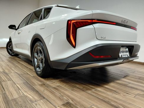 Used 2025 Kia K4 FWD image 22