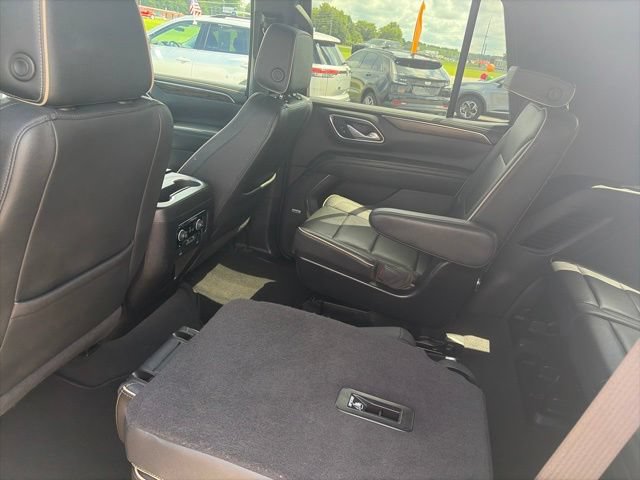 Used 2024 Chevrolet Tahoe Premier AWD/4WD image 11