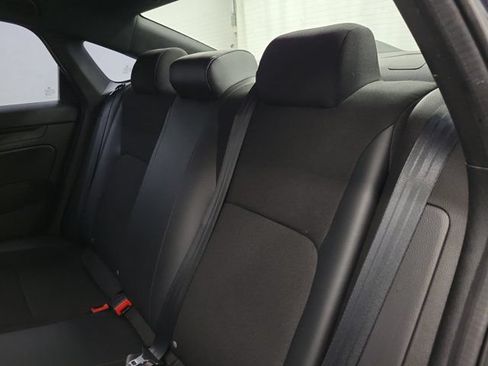 Used 2022 Honda Civic Sport image 12
