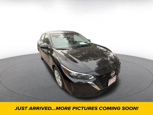 Used 2025 Nissan Sentra S image 1