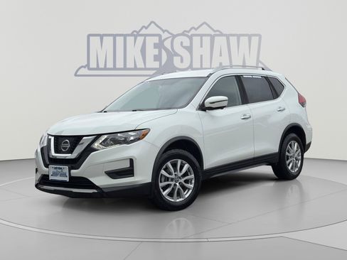 Used 2017 Nissan Rogue SV w/ SV Premium Package AWD/4WD image 1