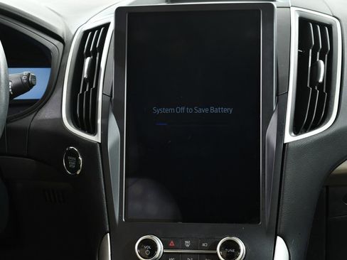 Used 2023 Ford Edge SEL w/ Convenience Package image 9