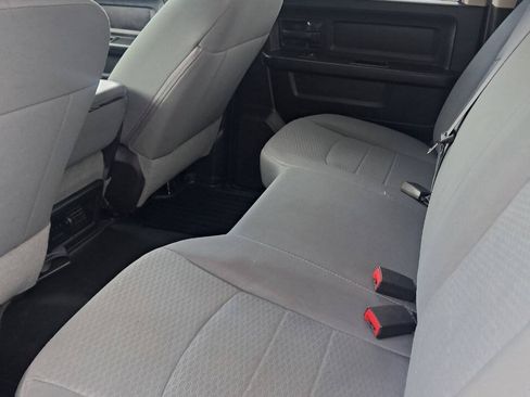 Used 2016 RAM 1500 Express AWD/4WD image 3