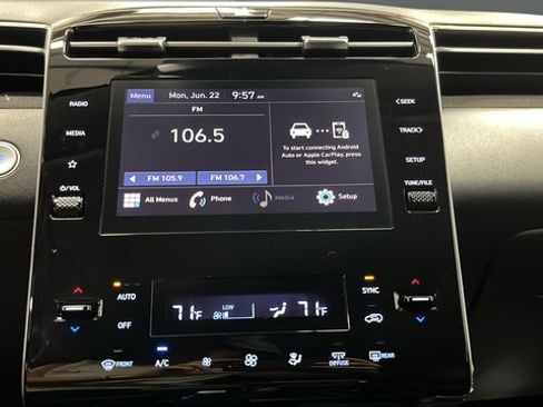 Used 2023 Hyundai Tucson SEL w/ Convenience Package AWD/4WD image 13