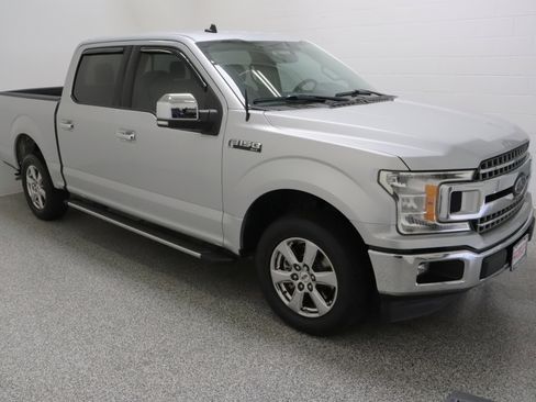 Used 2019 Ford F150 XLT w/ Equipment Group 302A Luxury RWD image 4