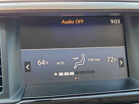 Used 2019 Nissan Pathfinder SV AWD/4WD image 21