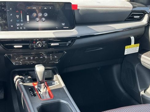 New 2026 Nissan Kicks SR w/ SR Premium Package FWD image 23