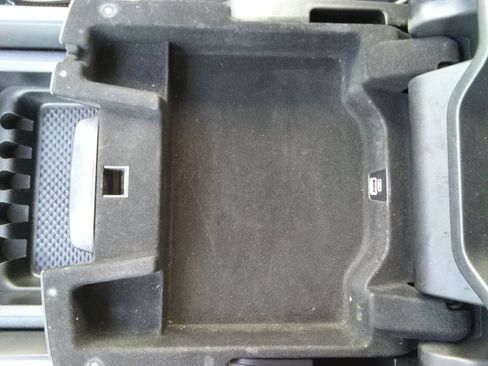 Used 2019 RAM 1500 Laramie image 17