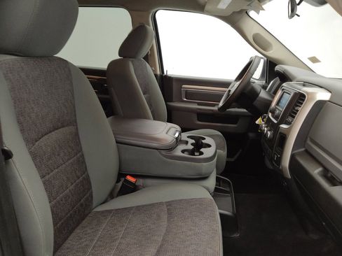 Used 2019 RAM 1500 Classic SLT image 21