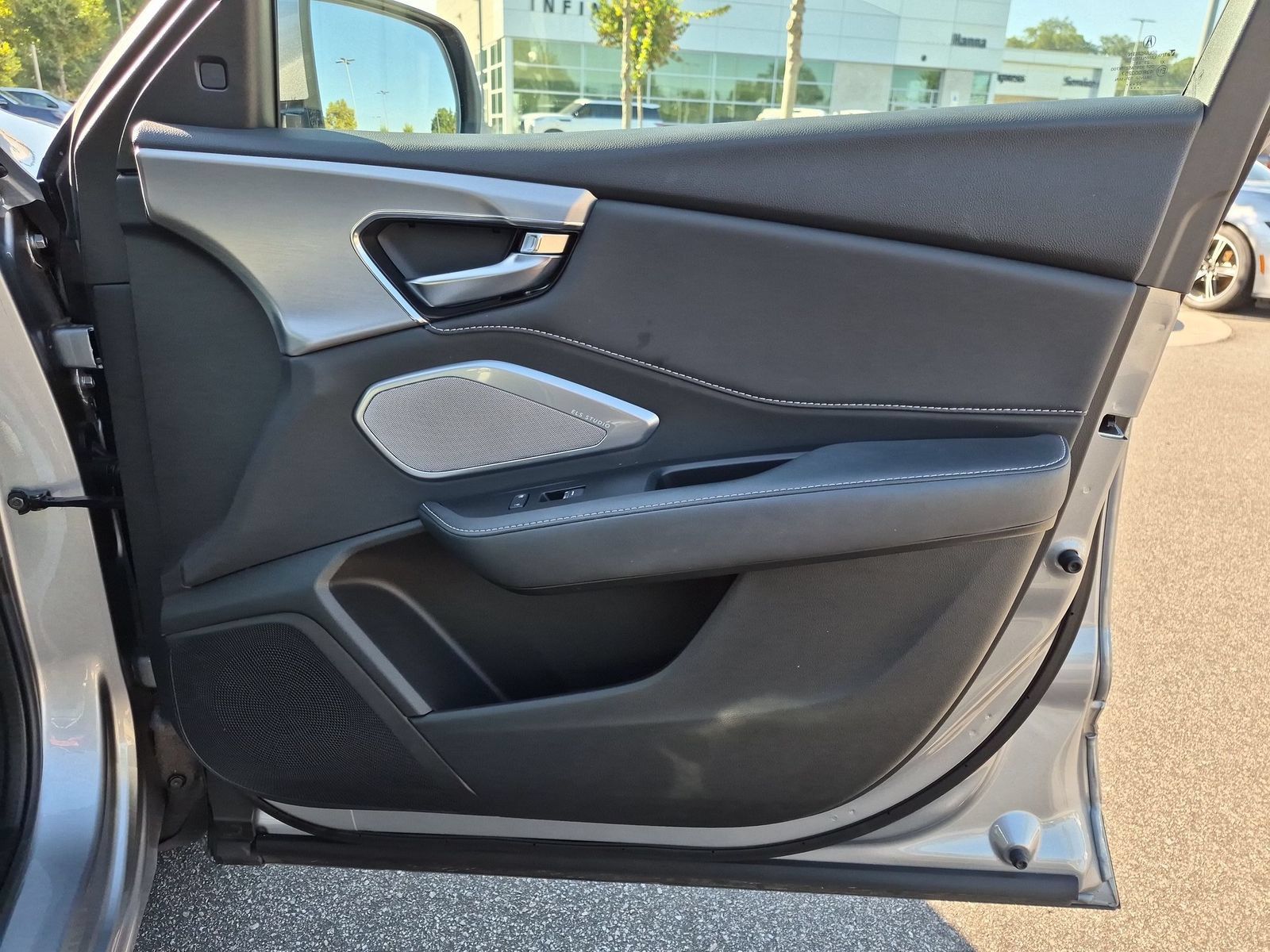 Used 2023 Acura RDX w/ Technology Package FWD image 33