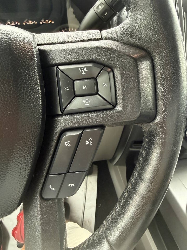 Used 2019 Ford F150 XLT w/ Equipment Group 302A Luxury AWD/4WD image 26