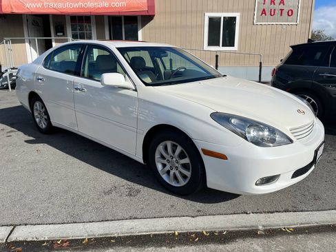 Used 2003 Lexus ES 330 image 1