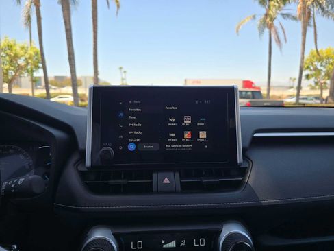 Certified 2025 Toyota RAV4 LE AWD/4WD image 27