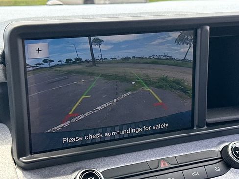 Used 2022 Ford Maverick XLT w/ Equipment Group 300A Standard image 17