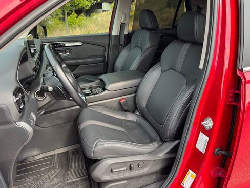 Used 2024 Honda Pilot EX-L image 16