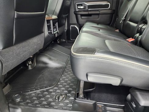 Used 2021 RAM 3500 Laramie image 40