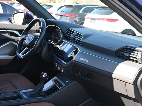 Used 2022 Audi Q3 2.0T Premium Plus w/ Premium Plus Package image 21