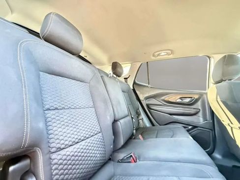 Used 2018 GMC Terrain SLE w/ Driver Convenience Package FWD image 13